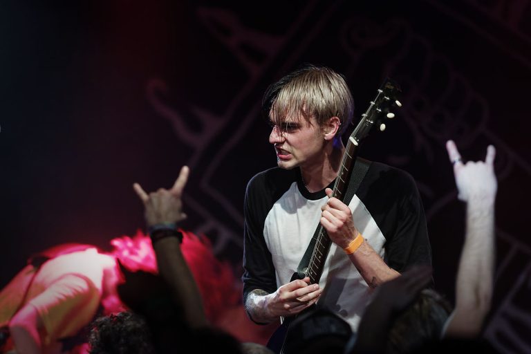 POGO CAR CRASH CONTROL - 2021