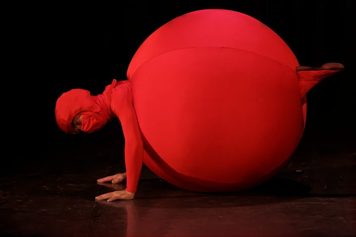 Cie Les Globe Trottoirs - Rouge Bleu Jaune - 2022