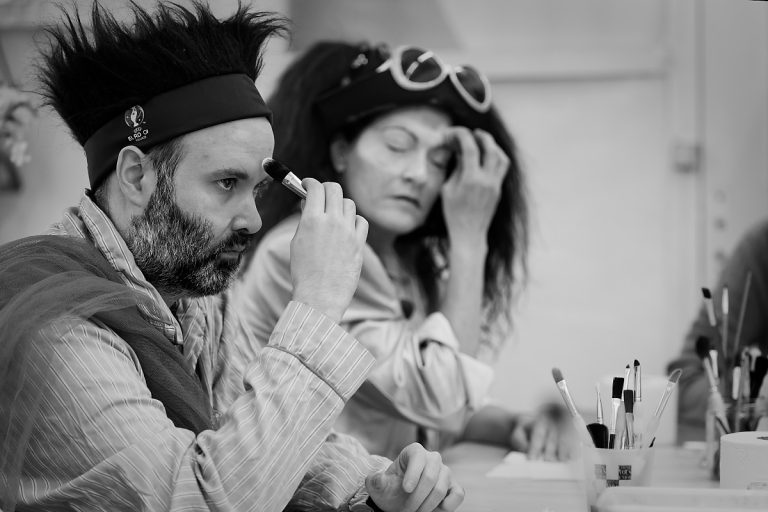 Clowns No Name et Lady Fumas