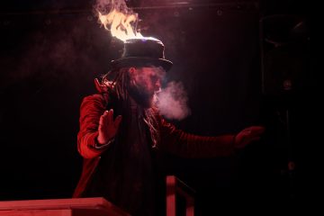 Le petit déjeuner - 4 pieds 1 chaise